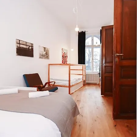 Presidential Palace - Historic & Old Town Apartment